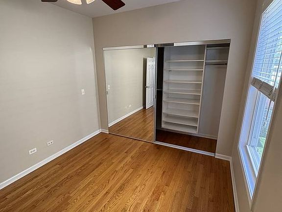 4th image of 4114 N Maplewood Ave #1