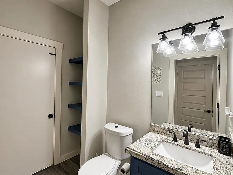 7231 Dominica Dr — Photo 18