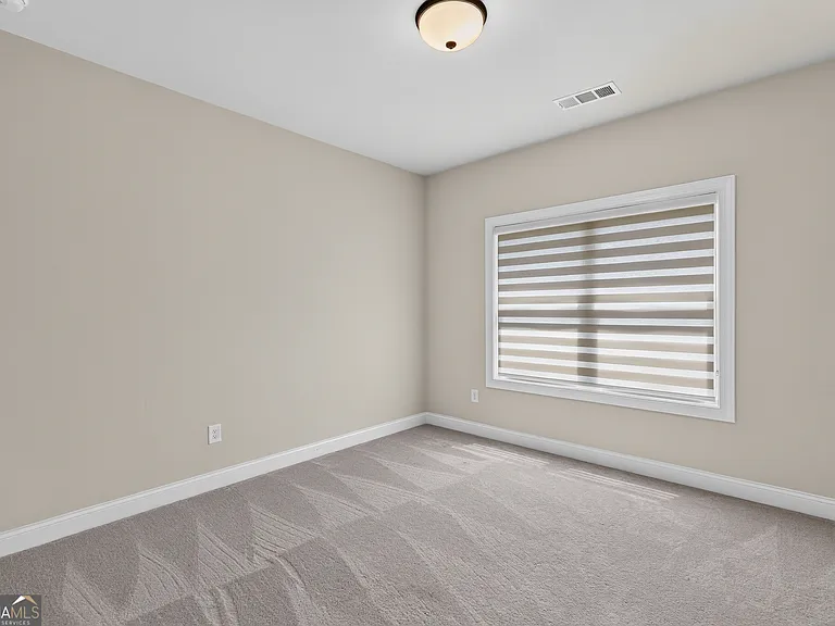 242 Tillman Pass — Photo 10