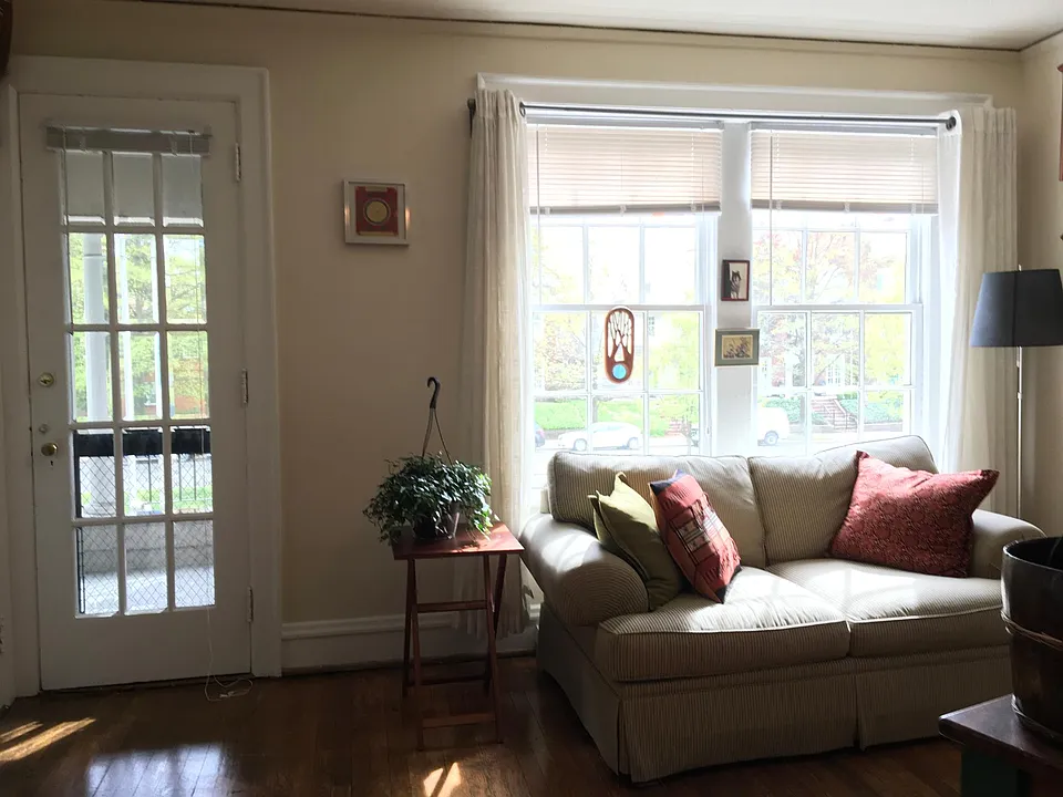 2nd floor living room