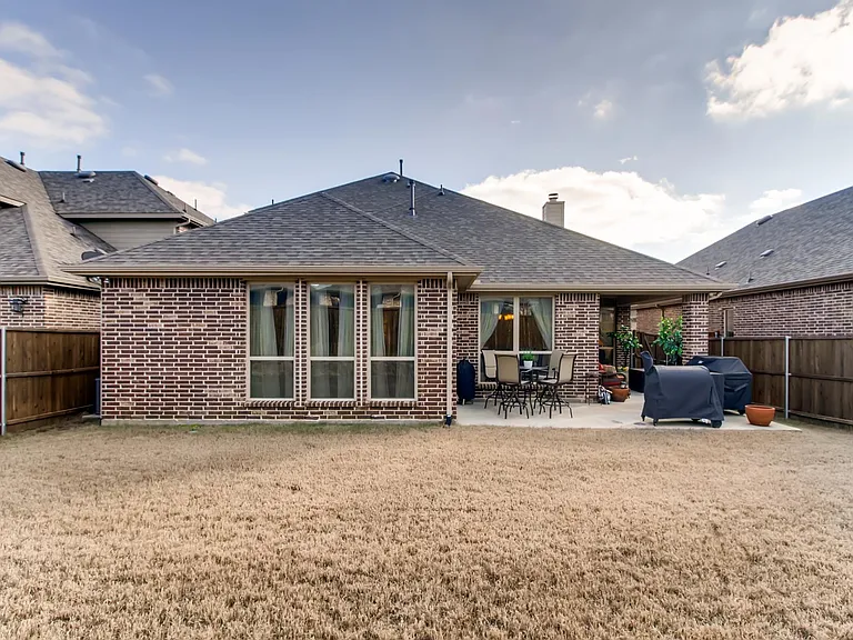 1500 Cherry Blossom Ln — Photo 23