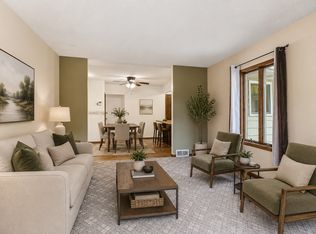 2291 Rockwood Ave, Saint Paul, MN 55116
