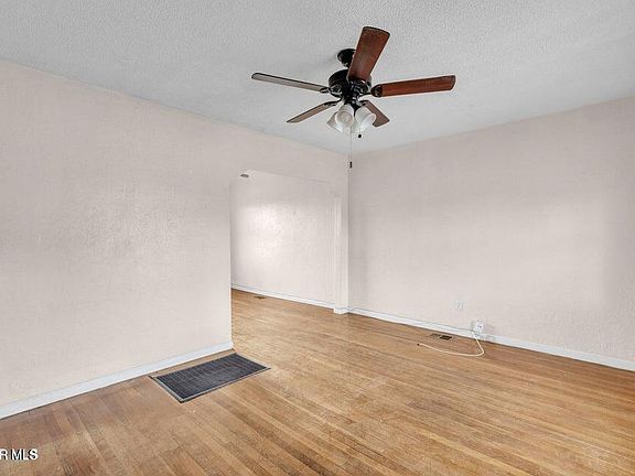4th image of 2411&2415 N Kansas St