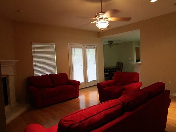 5th image of 1765 Highland Dr