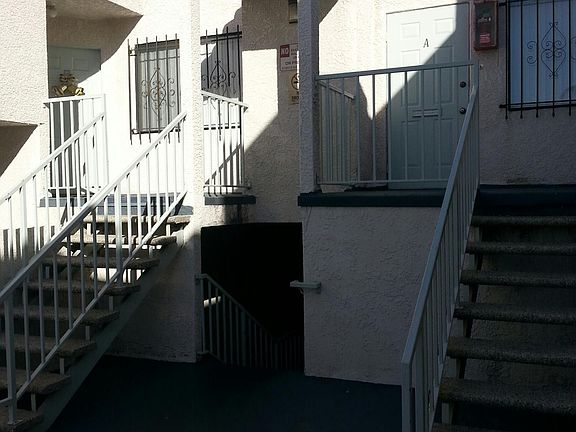 3rd image of 4029 Broadway Ave