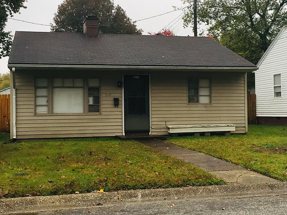 1st image of 1810 N Chesterfield Dr