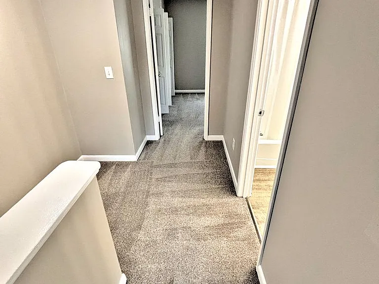 Avalon Cove Townhomes — Photo 19