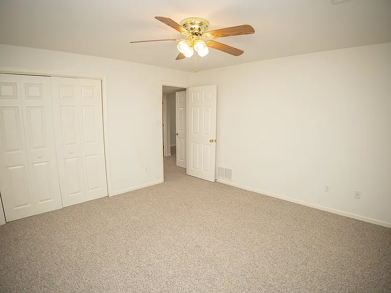 3725 Oxford Rd — Photo 33