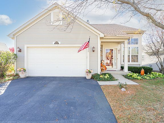 3rd image of 16228 Goose Lake Dr