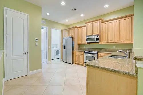 5113 Artesa Way W Photo 1