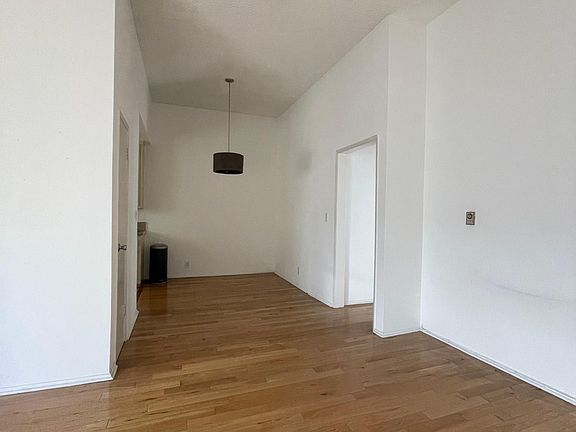 3rd image of 2042 N Beachwood Dr #7