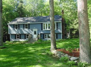 50 Royal Range Rd, Sandown, NH 03873