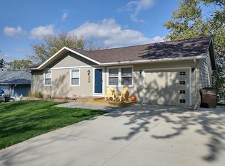 4763 Devlin Dr, Norwalk, IA 50211