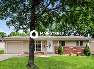 306 S Pam Ave, Saint Charles, MO 63301