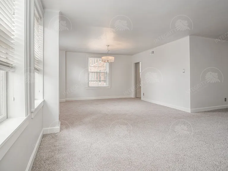 229 Ward Pkwy — Photo 11