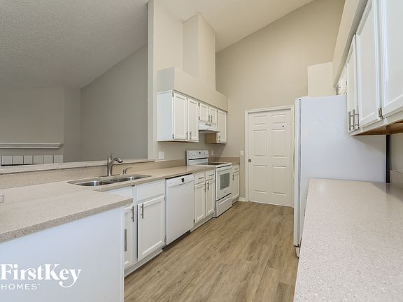 4th image of 12436 Braxted Dr