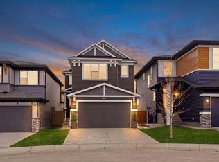 360 N Calhoun Cmn NE, Calgary, AB T3P 1N8
