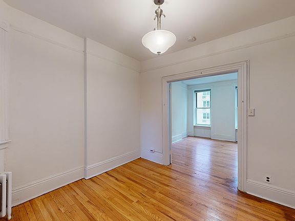 3rd image of 424 E 85th St APT 5C