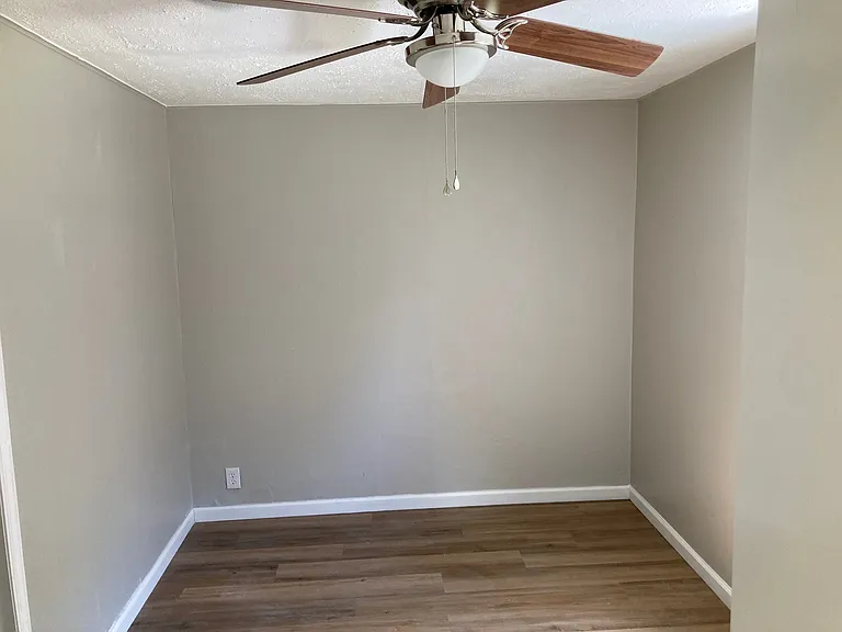 5013 Willoway Dr — Photo 5