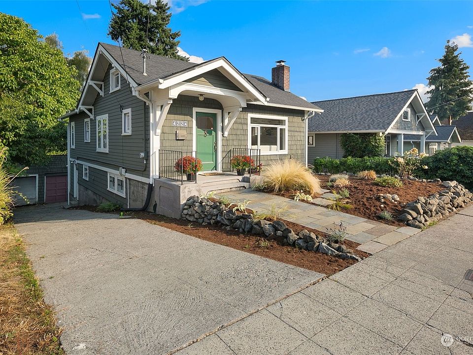 1st image of 4224 1st Avenue NE