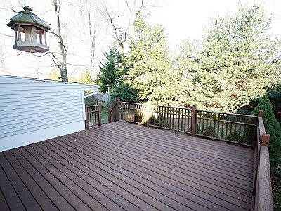 Large Deck for Entertaining