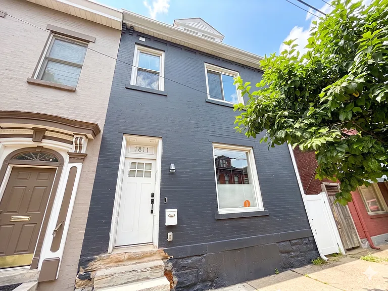 1811 Sidney St — Photo 1