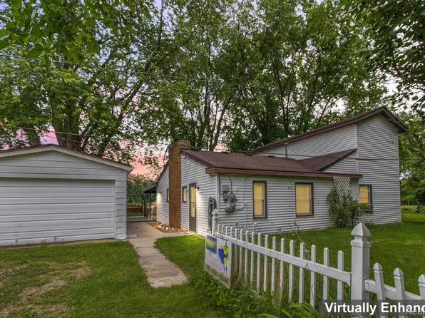 9977 N Lake Rd, Otter Lake, MI 48464