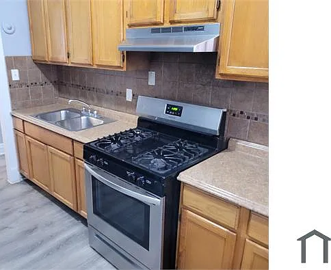 4825 S King Dr #3 — Photo 8