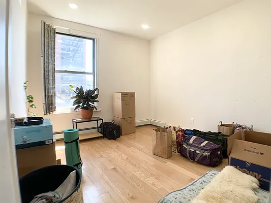 Rented by EastMount Realty LLC | media 5