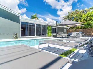 19441 NE 19th Ave, Miami, FL 33179