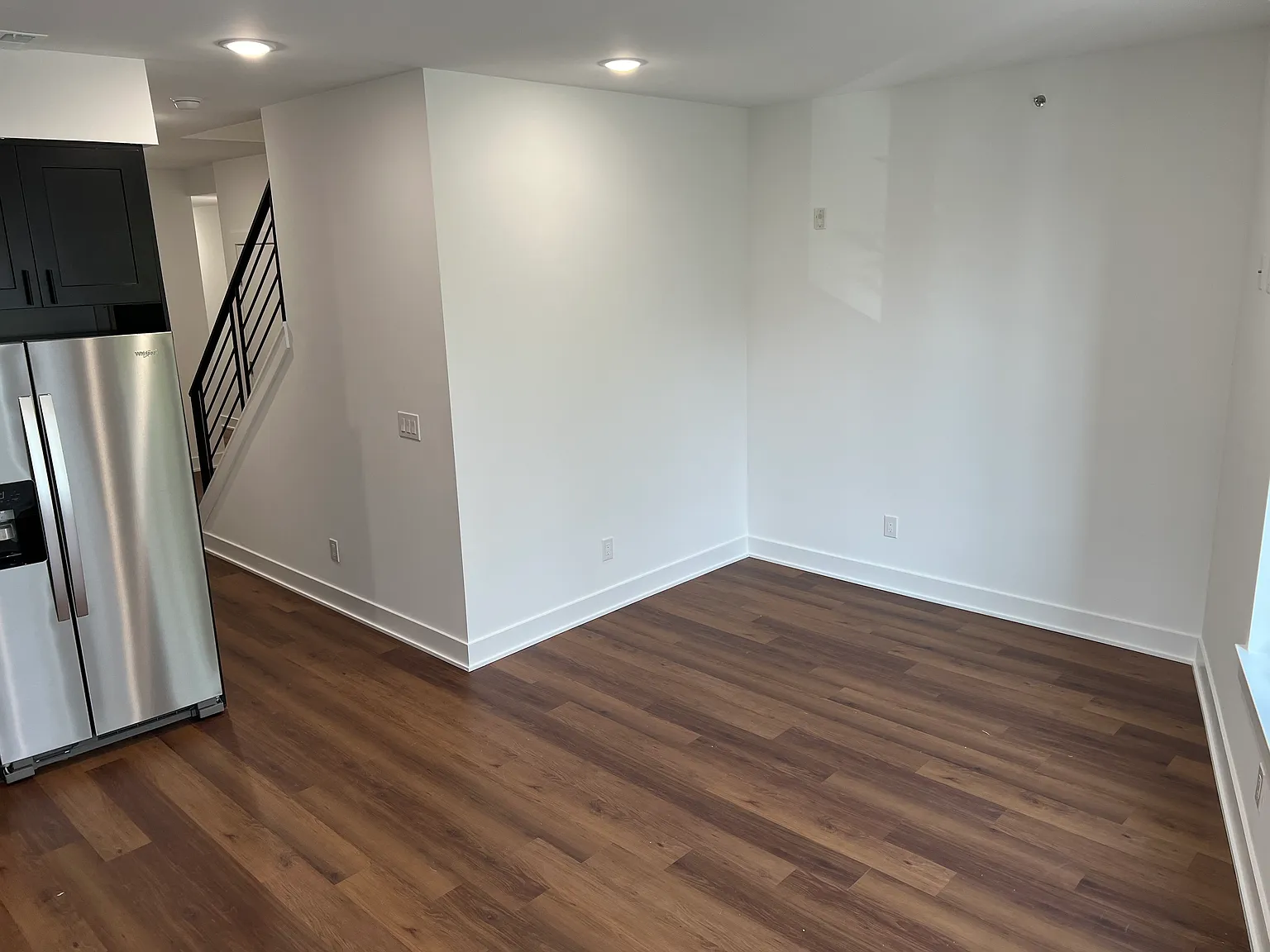 2 bed, 750 sqft, $1,750 — Photo 2