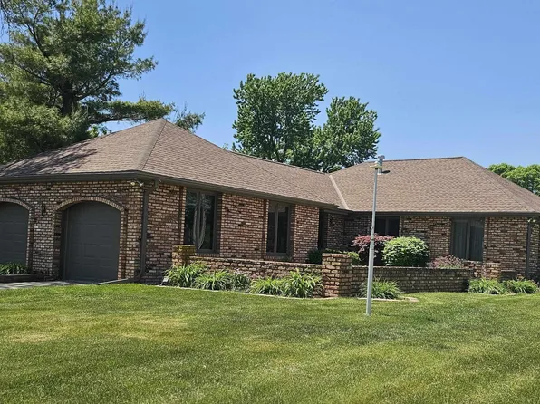 2423 Lincoln St, Beatrice, NE 68310