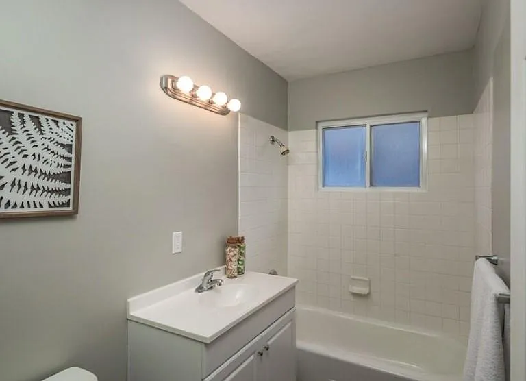 4461 Menlo Ave — Photo 10