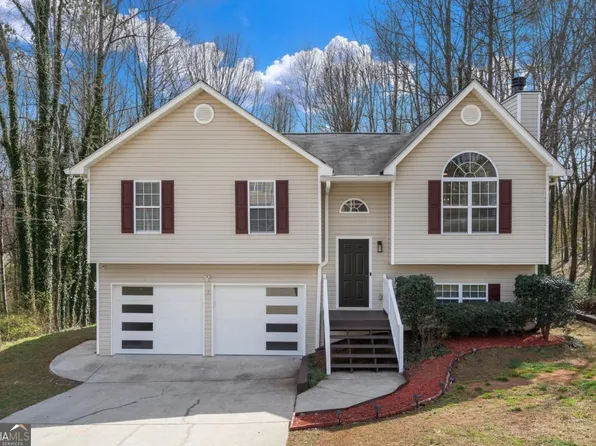 445 Settlers Ridge Ln, Hiram, GA 30141