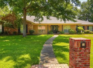 22 Pine Burr Cir, Marshall, TX 75672
