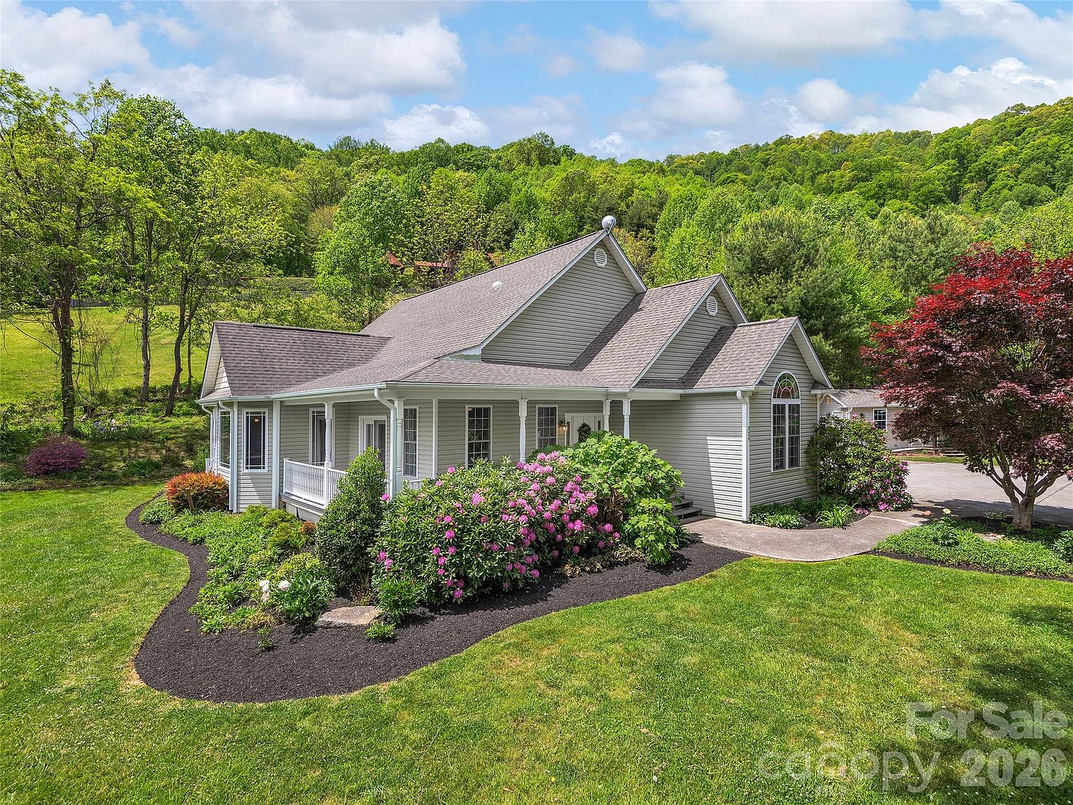 224 Hydrangea Dr, Waynesville, NC 28785 | Zillow