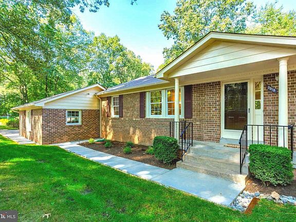 3rd image of 3518 Willow Green Ct