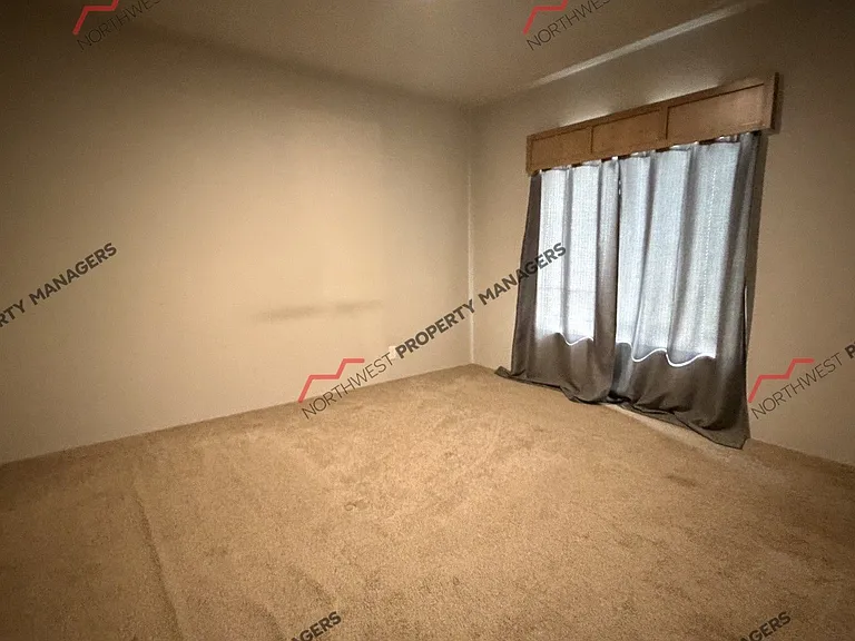 124 Valley View Dr — Photo 11