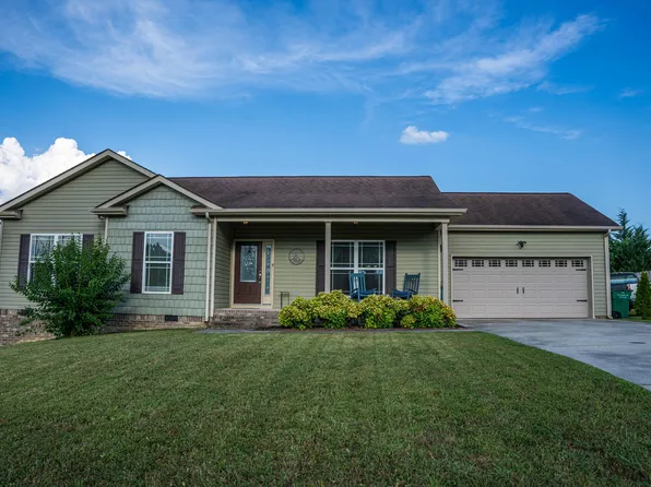 10171 Falcon Crest Dr, Ooltewah, TN 37363