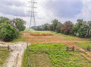 1360 Sand Hills Rd #A, Red Rock, TX 78662