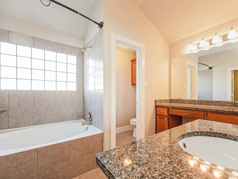 1923 Jara Ct — Photo 12