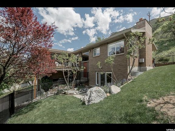 2nd image of 8535 S Top Of The World Cir