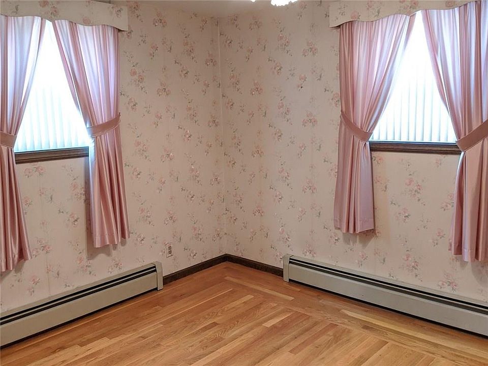 2nd image of 29 Lanesboro St