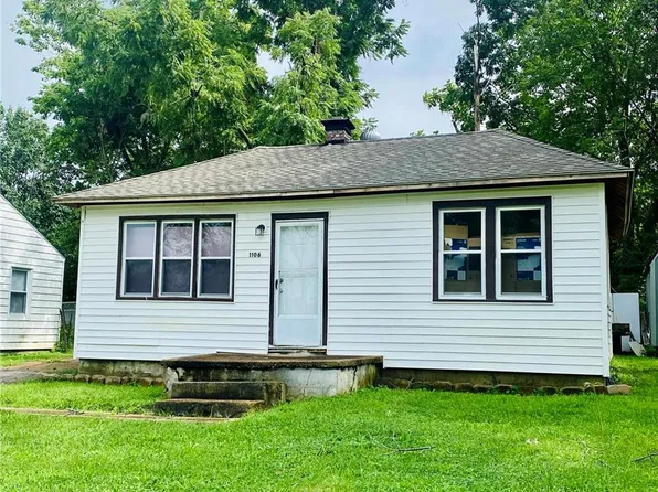 1106 W End Dr, Cuba, MO 65453