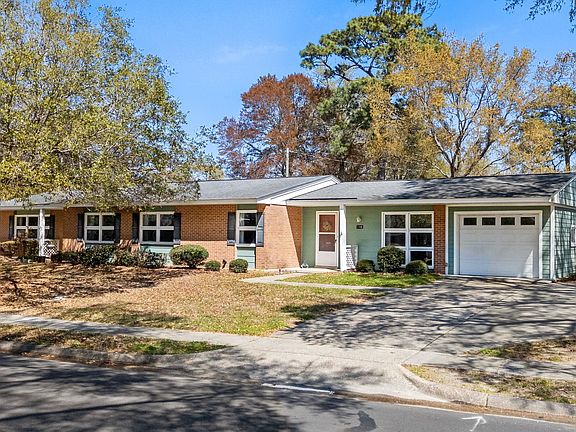 3rd image of 3728 Tea Rose St. #-