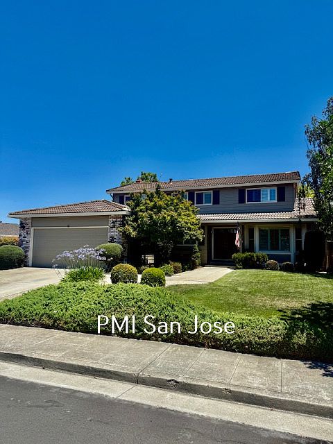 275 Salsbury Dr - Front_07182025