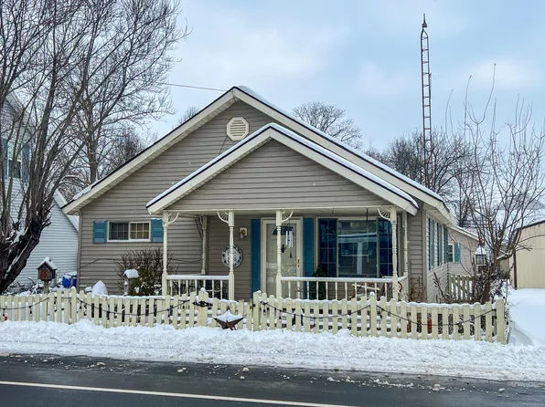 208 N Mulberry St, Tremont City, OH 45372