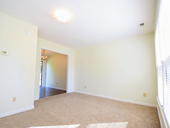 3rd image of 6637 Abbey Ln