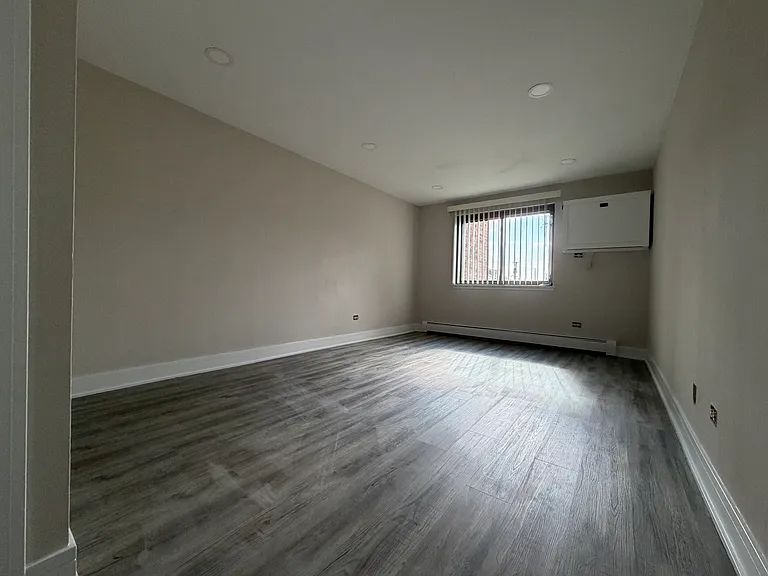 5525 N Chester Ave #42 — Photo 17