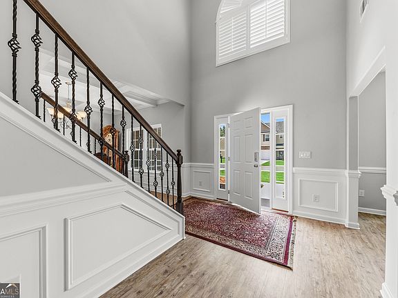 5th image of 347 Daniel Trent Way